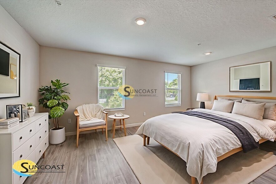 Building Photo - 9532 Hood Rd