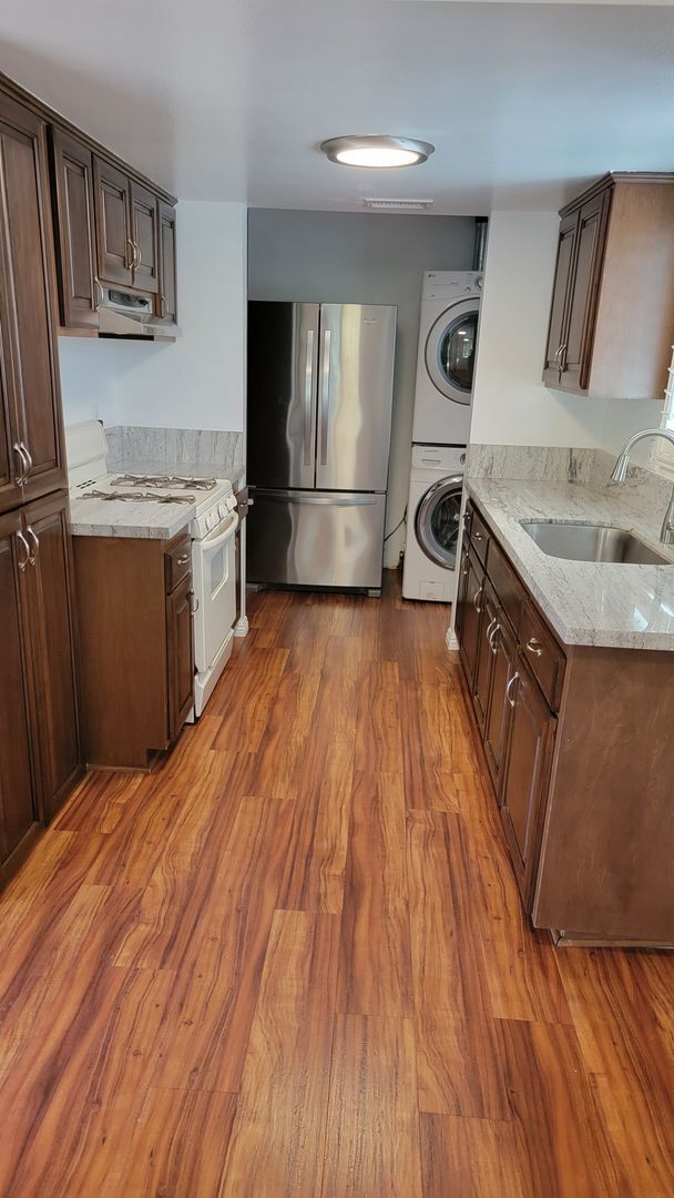 Building Photo - Encinitas - 4Bed/2 Bath - Close to schools and trails!