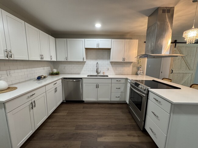 Building Photo - 137 Cherokee Trail