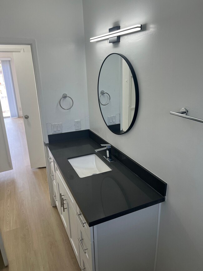 Building Photo - Gregory Way Apartments