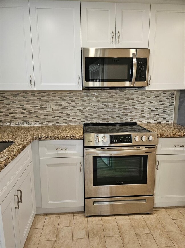 Building Photo - 250 Layne Blvd