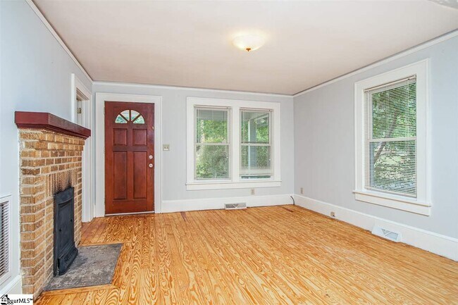 Building Photo - 1121 Locust Hill Rd