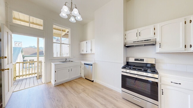 Building Photo - 3489 16th St