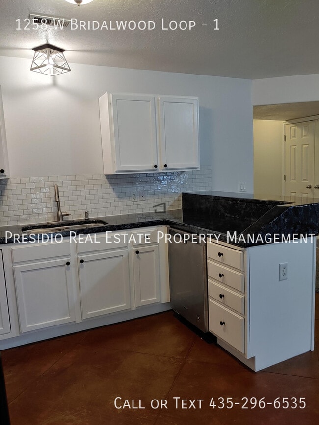Building Photo - 1258 W Bridlewood Lp