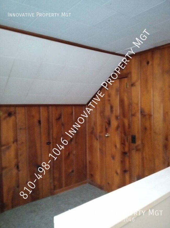 Building Photo - 2106 E Bristol Rd