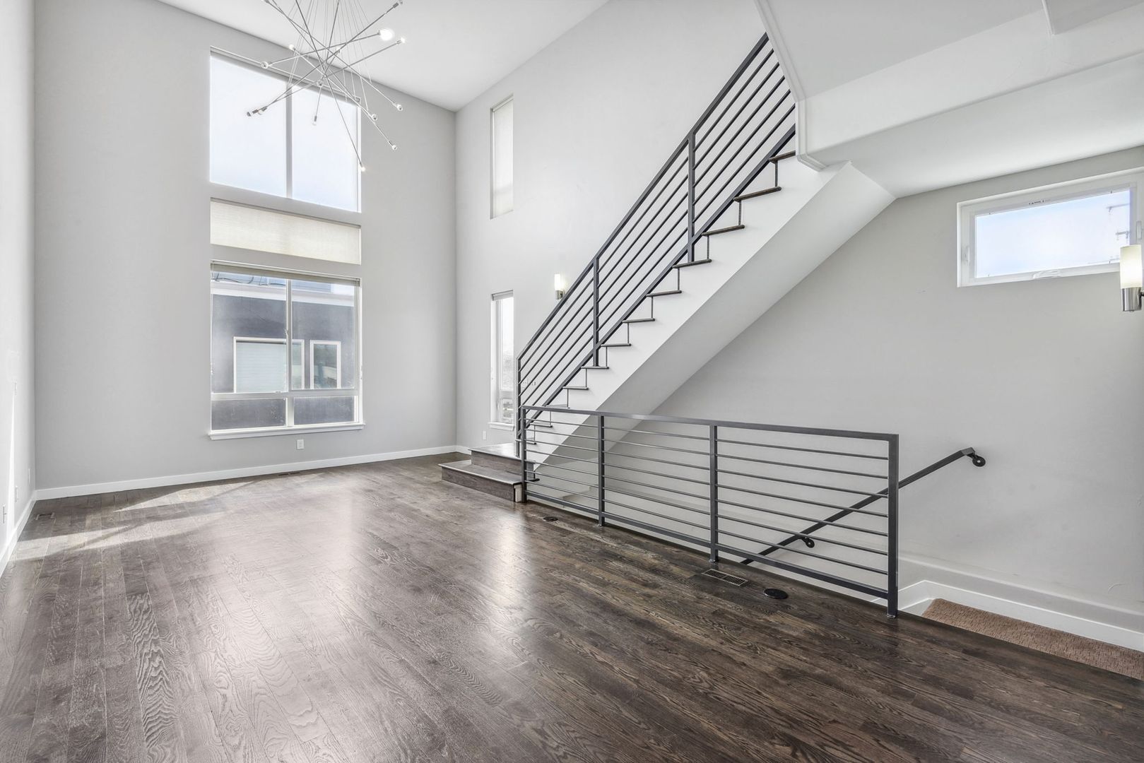 Building Photo - 1551 W 43rd Ave
