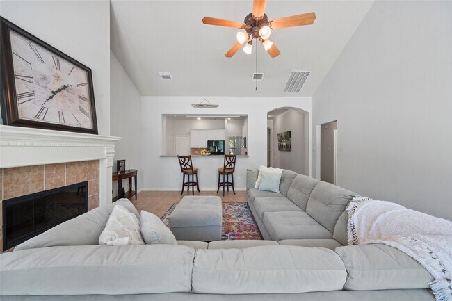 Building Photo - 158 N Whistlers Bend Cir