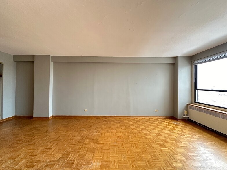 Building Photo - 4180 N Marine Dr