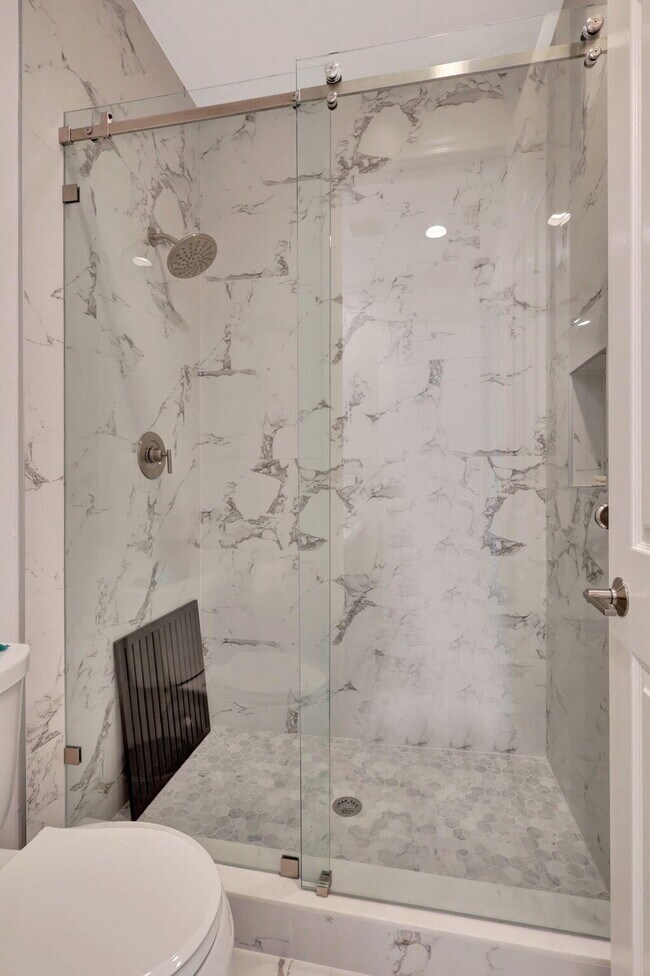 Building Photo - 11615 Paradise Cove Ln