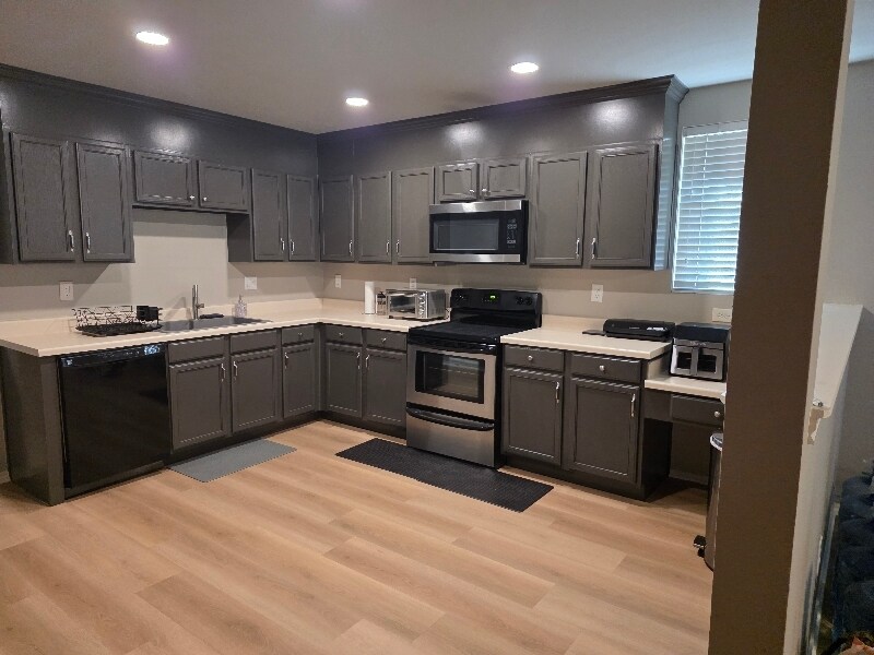 Building Photo - 12817 Cowper Dr