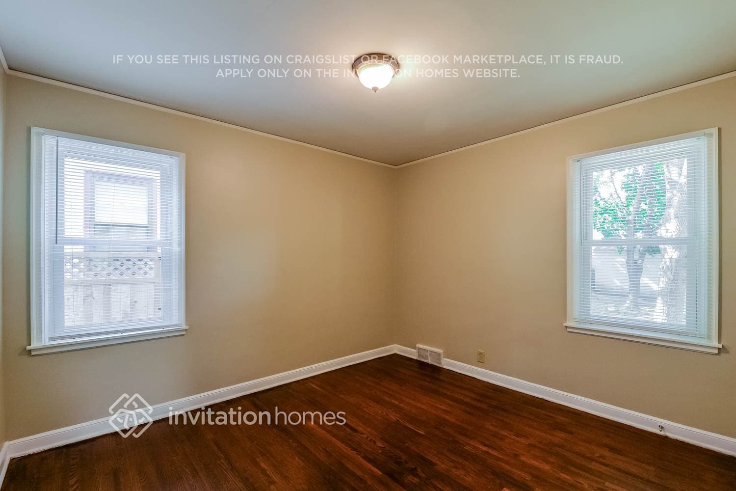 Building Photo - 5724 24th Ave S