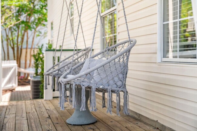 Building Photo - 4465 Clipper Cove