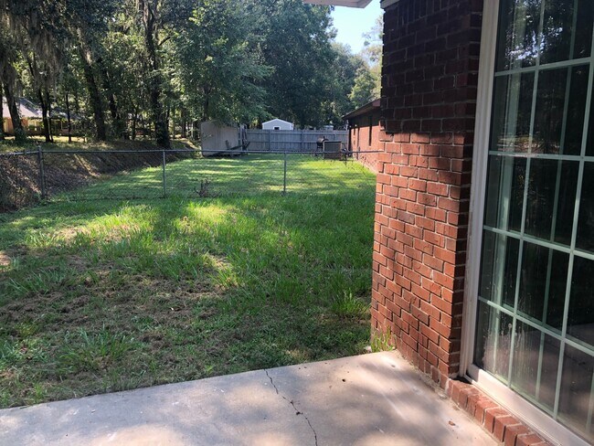 Building Photo - 719 Thornwood Way