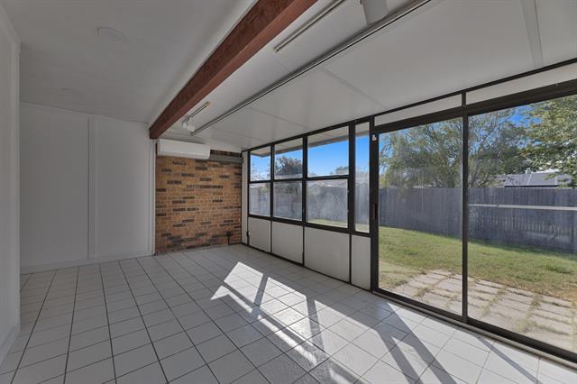 Building Photo - 6404 N Park Dr