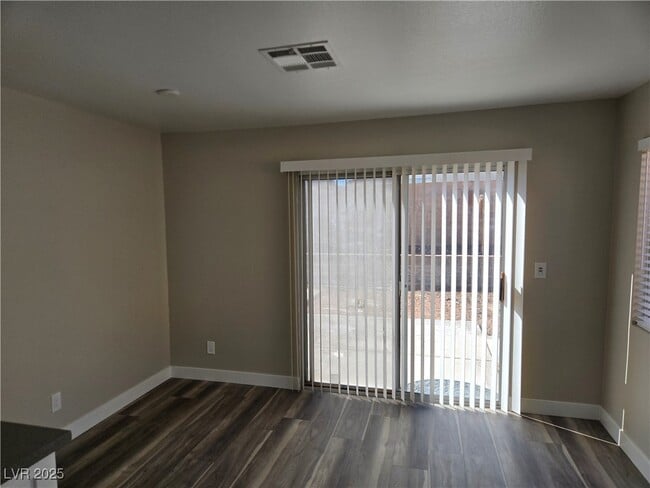 Building Photo - 4719 Cosley Dr