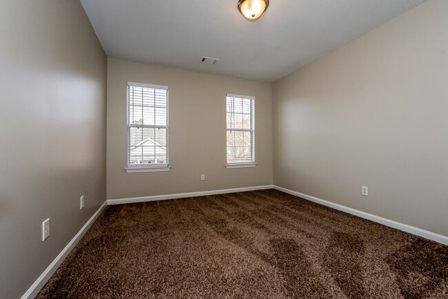 Building Photo - 613 Brookwater Dr