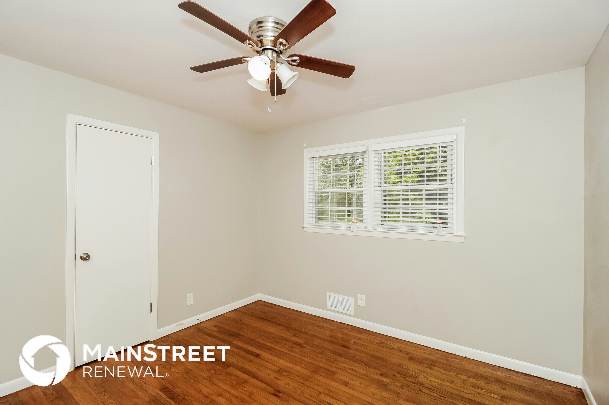 Building Photo - 5550 Longmeadow Ln