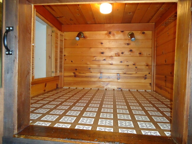 Building Photo - Cozy Seacliff Studio With Panoramic Ocean ...