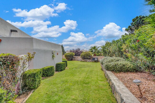 Building Photo - 5601 Burning Tree Dr