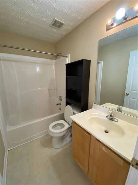 Building Photo - 646 Kenridge Dr