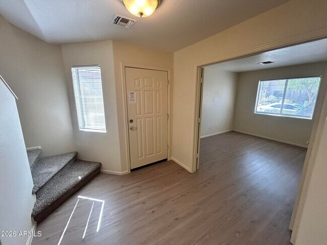 Building Photo - 42406 W Sunland Dr