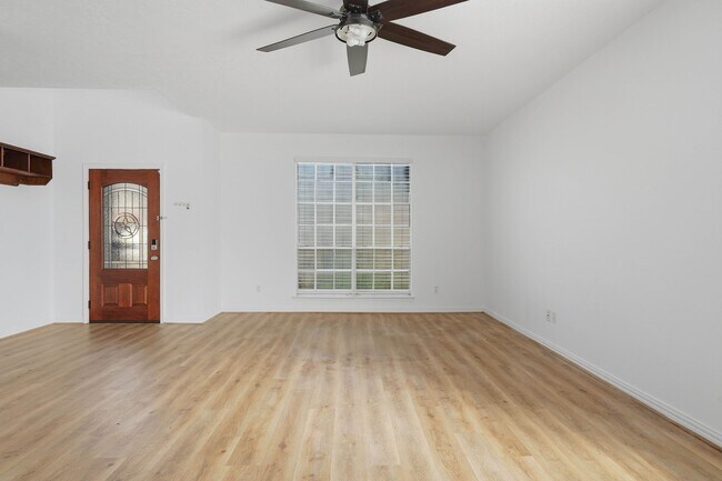 Building Photo - 2910 Cocona Ln