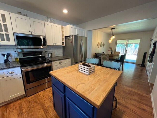 Building Photo - Adorable Home in West Fort Collins
