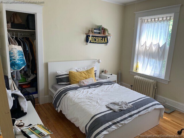 Building Photo - 216C South St