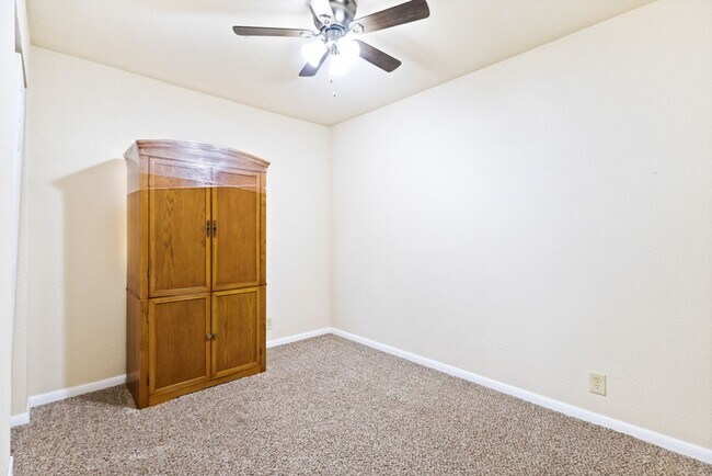 Building Photo - 4907 Dare Ln