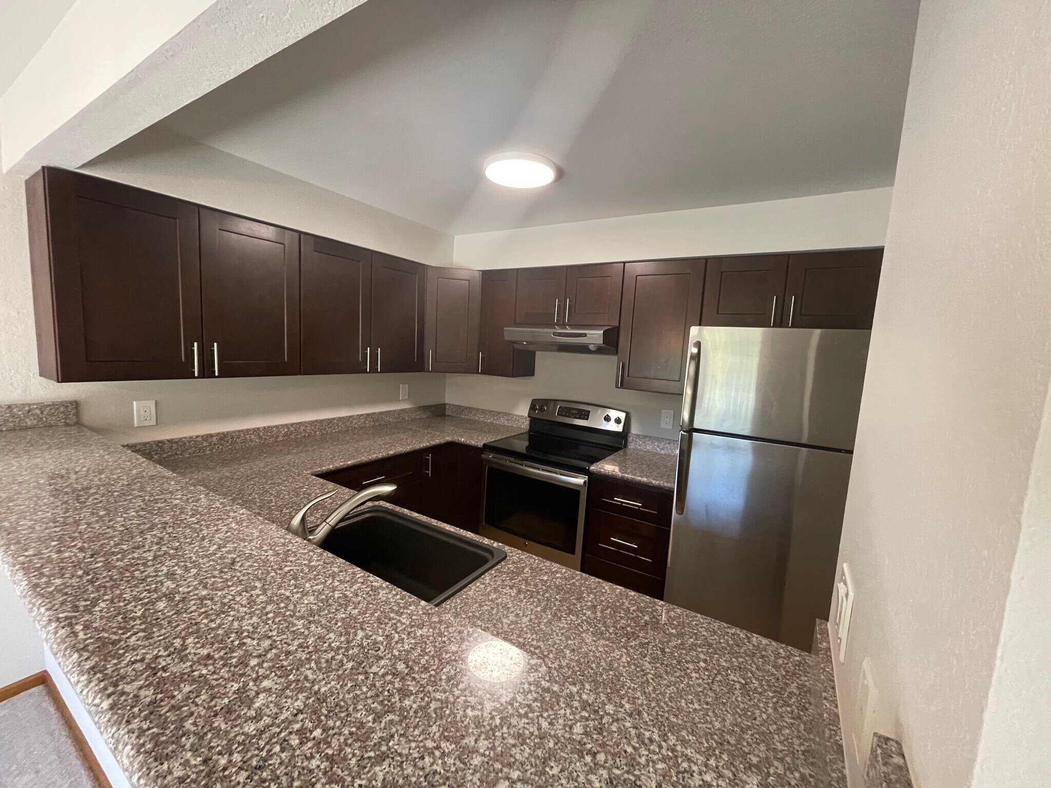 top quality appliances - 280 NW Holly St