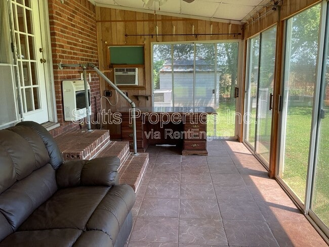 Building Photo - 598 Co Rd 61