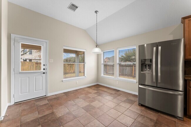 Building Photo - 31323 Trinity Park Ln