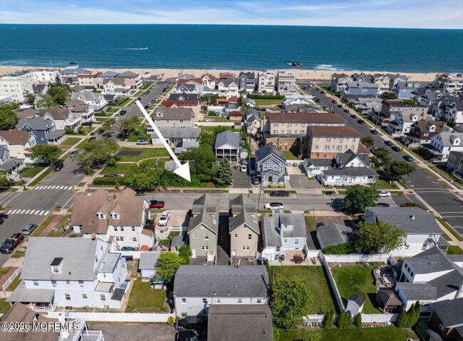 Building Photo - 1101 A St