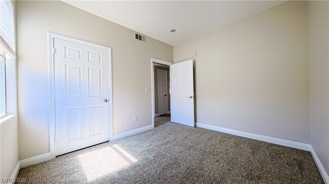 Building Photo - 8000 W Badura Ave