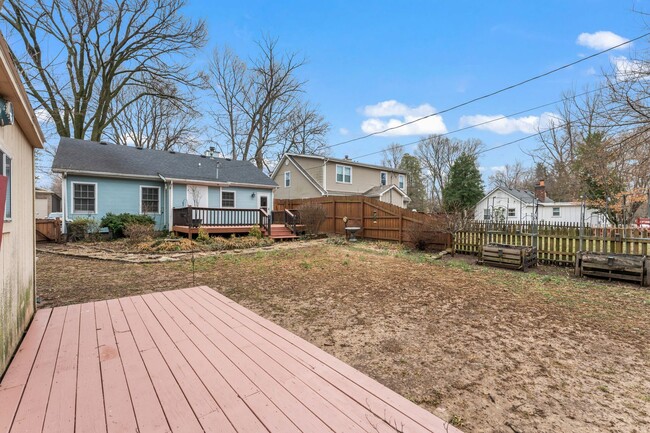 Building Photo - Charming 3-Bedroom Ranch in Warwick Village!