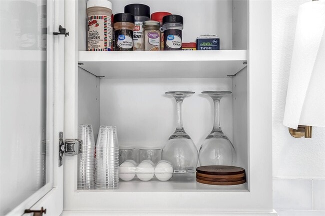 Building Photo - 4128 Willowbend Blvd