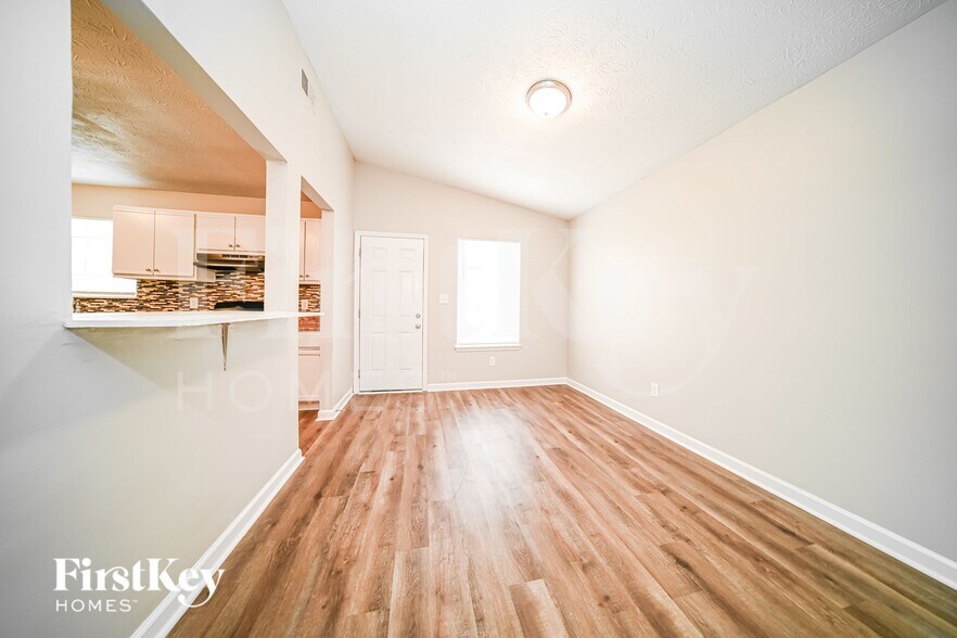 Building Photo - 3782 N Camp Creek Pkwy SW