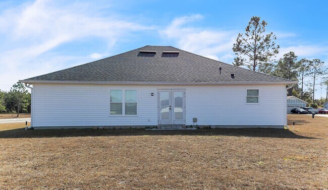 Building Photo - 5731 Shasta Pines Way