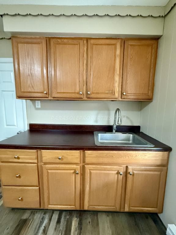 Building Photo - 333 E Locust St