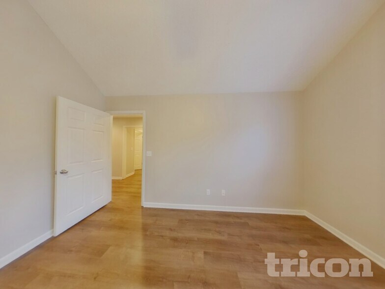 Building Photo - 4049 Sequoia Trail