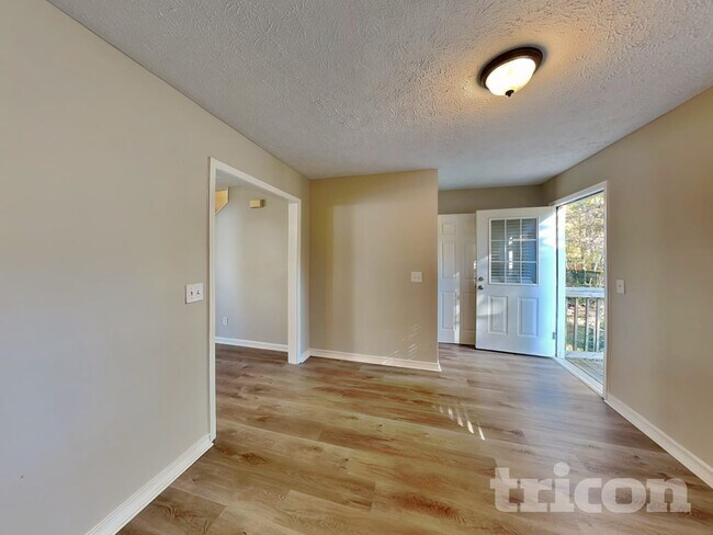 Building Photo - 3721 Cherokee Overlook Dr