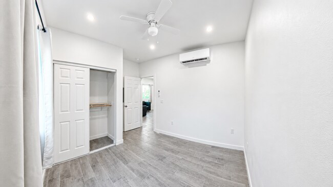 Building Photo - 847 Winston Dr