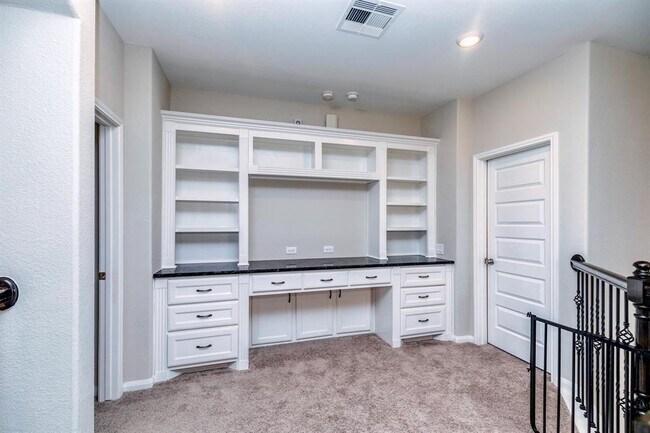 Building Photo - 4107 Willow Wind Ct