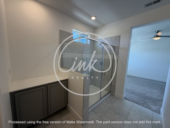 Building Photo - Beautiful Newly Built Townhome In Jenuane Community