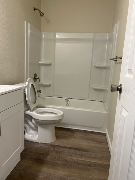 Building Photo - 2736 Purington Ave