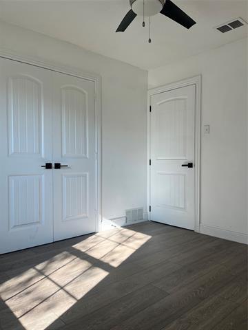 Building Photo - 15140 Oakwood Ln