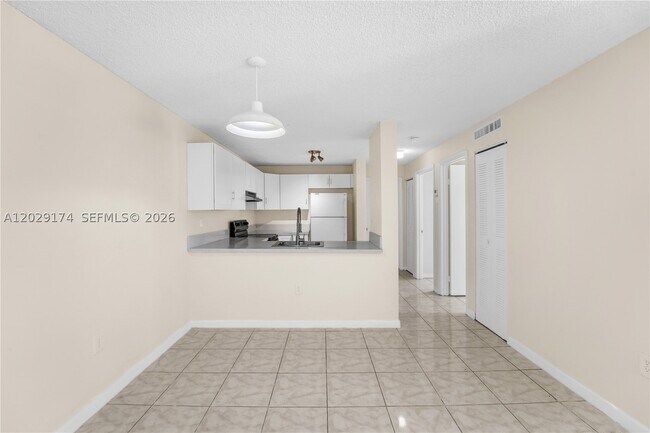 Building Photo - 210 SW 11th St