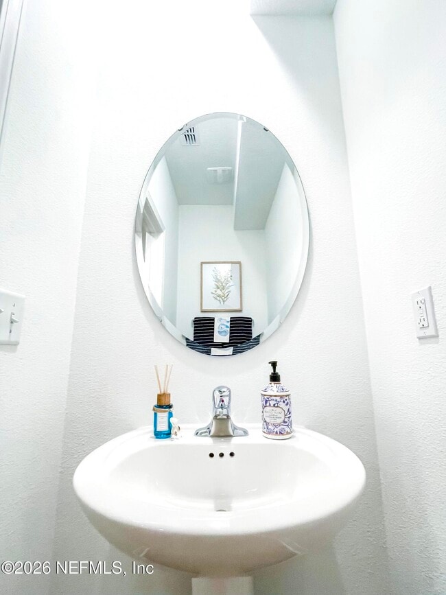 Building Photo - 95 Pamplona Dr