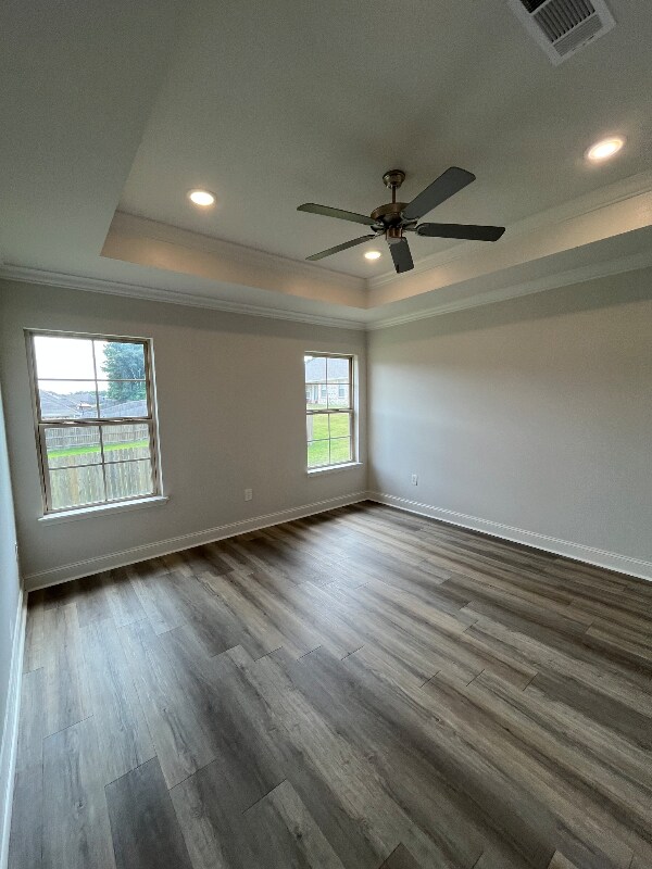 Building Photo - 579 Silver Hill Dr