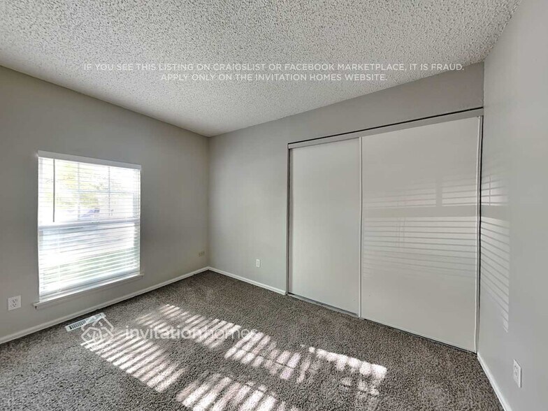 Building Photo - 1617 S Sedalia St